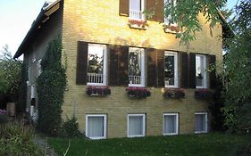 Acacia House B&B